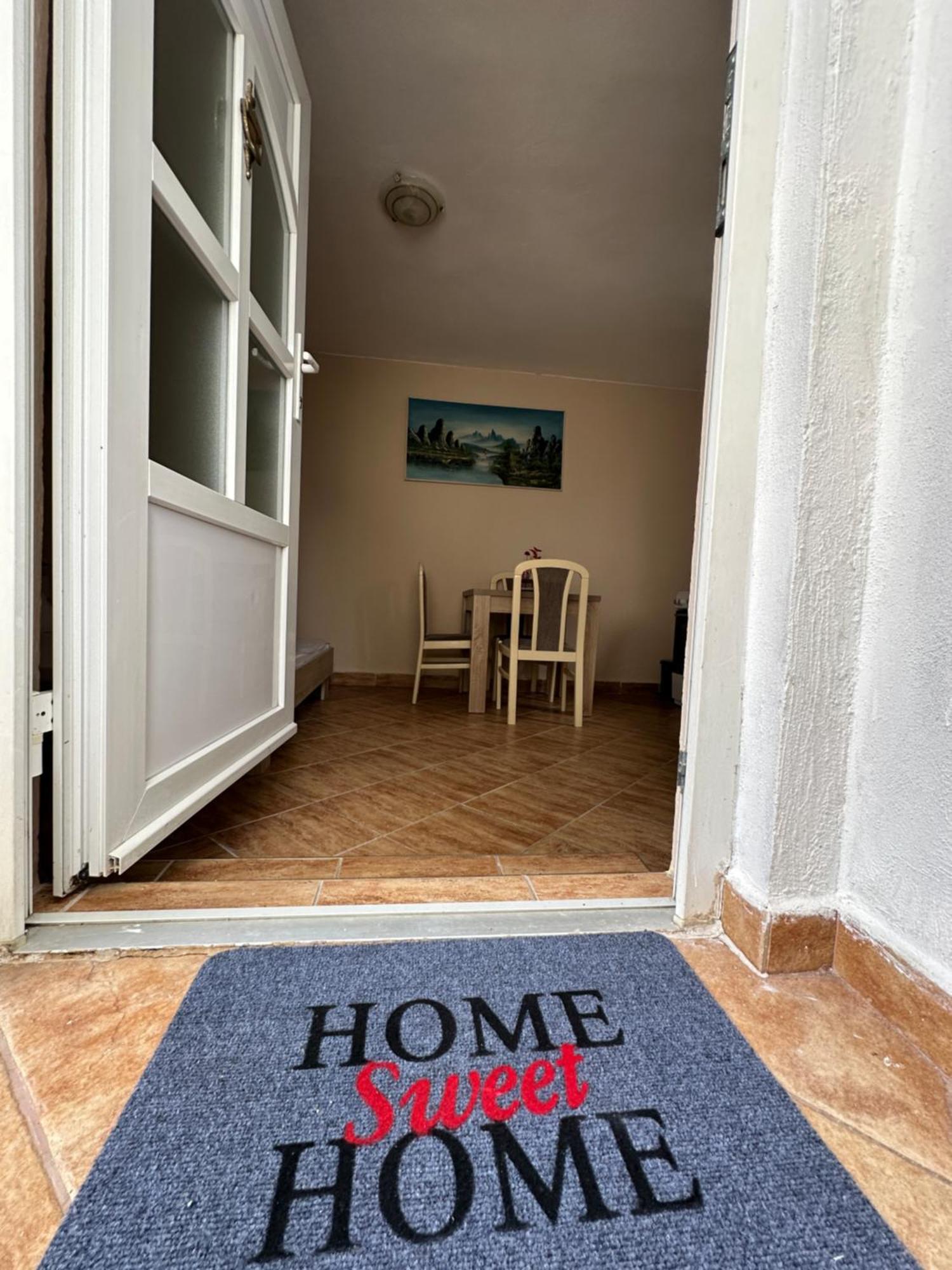 Apartman Nina Рисан Екстериор снимка