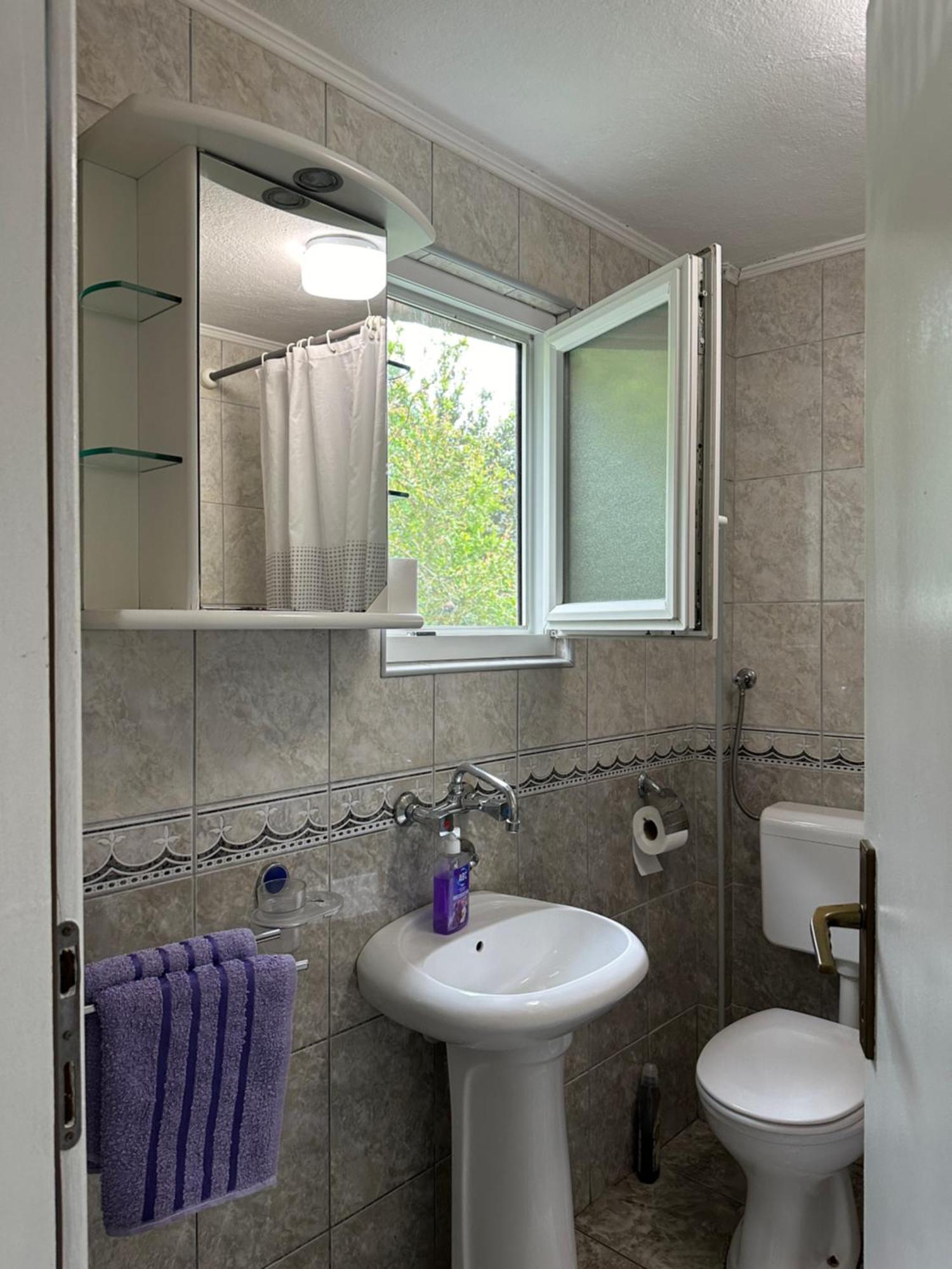 Apartman Nina Рисан Екстериор снимка