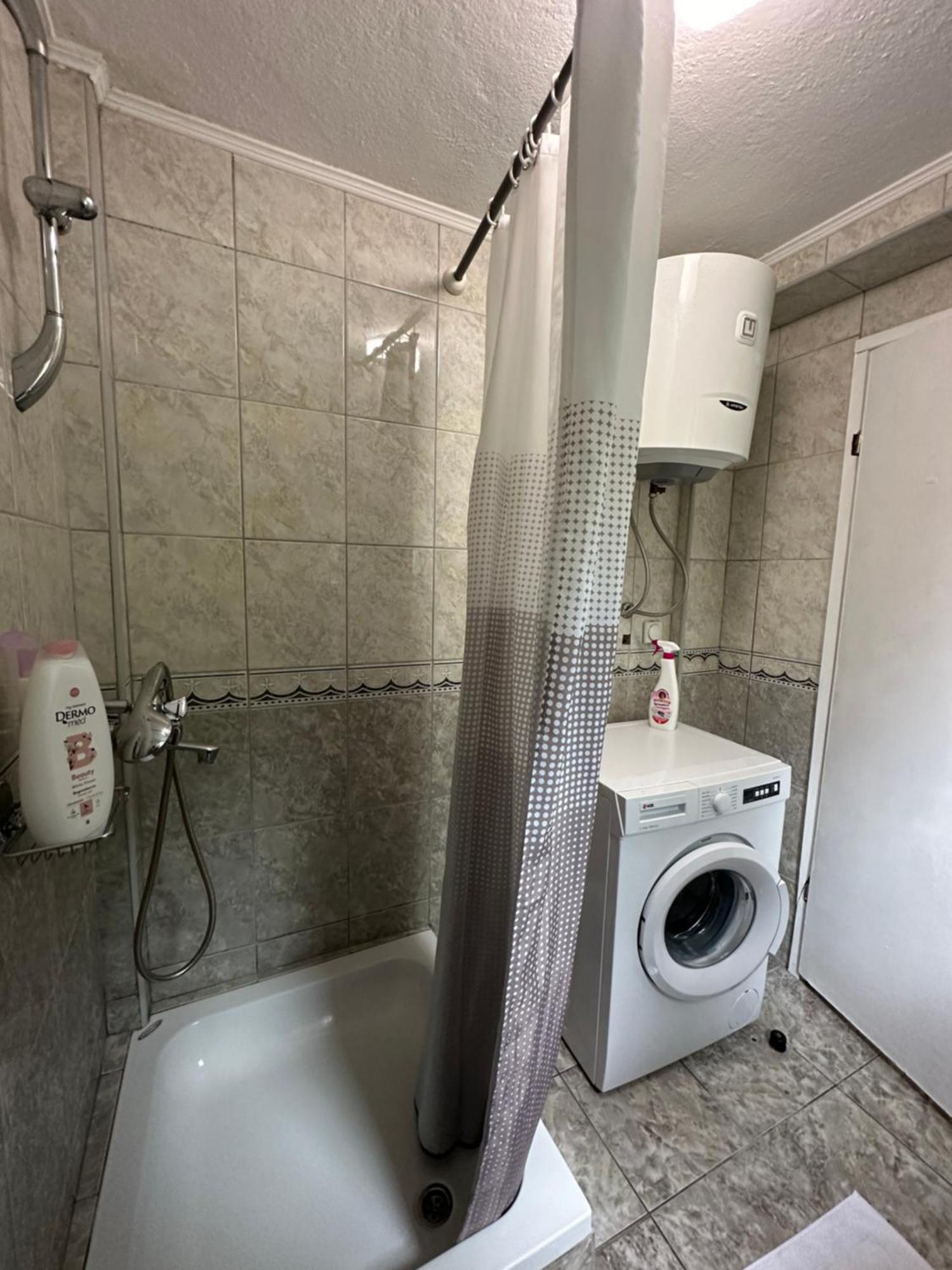 Apartman Nina Рисан Екстериор снимка